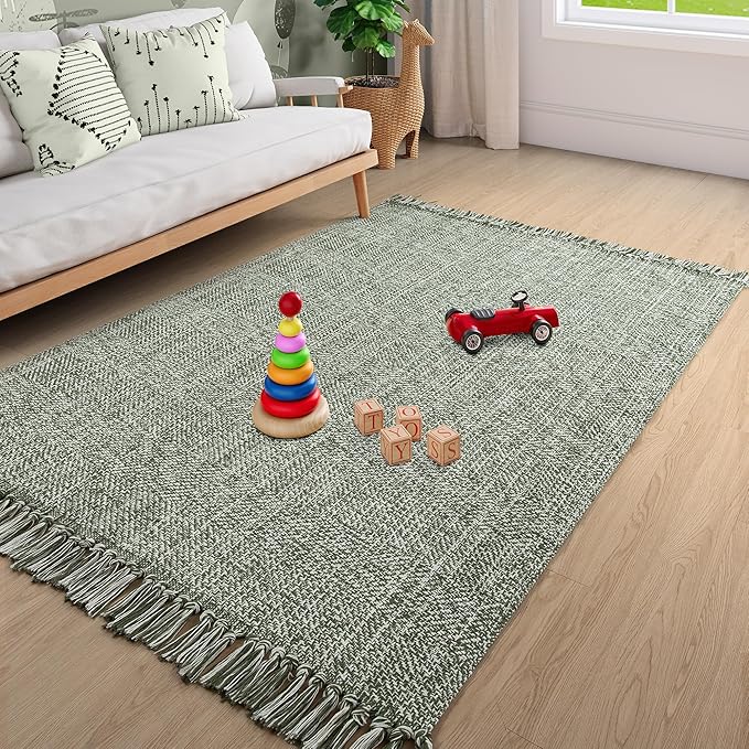 Collive Comfy Area Rug 4' x 6', Olive Green/Cream Woven Cotton Bedroom Rugs, Modern Indoor Accent Rug Floor Carpet with Tassel for Living Room, Nursery Room, Dining Room, Bedside, Office, Patio Decor
