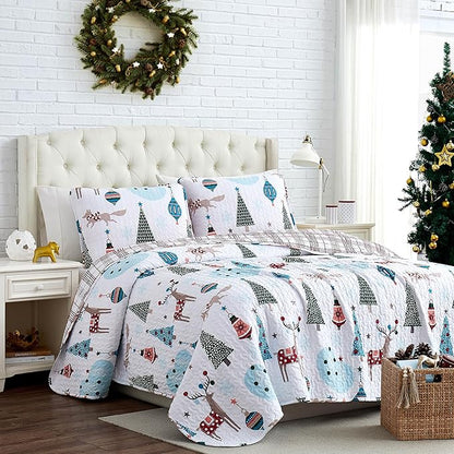 Southshore Fine Living, Inc. King/California King Size Christmas Quilt Set w/2 Pillow Shams, Holiday Bedding Set, 3-Piece Reversible Quilt Set, Cute Trees & Reindeer Over Red Plaid Print