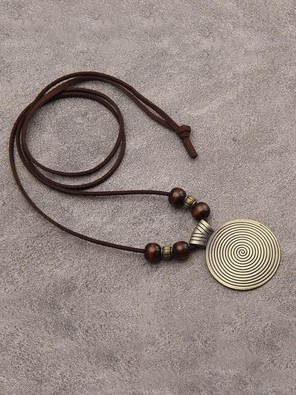 Leather Necklace for Women Boho Choker Necklace Long Cord Leather Pendant Bohemian Neckalce Vintage Alloy Pendant Leather Rope Necklace Wooden Necklaces for Women
