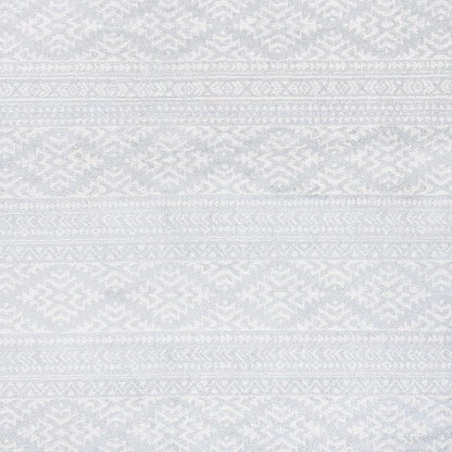 SAFAVIEH Area Rug 3x5 - Tulum Collection - Light Grey & Ivory, Moroccan Boho Tribal Design, Non-Shedding & Easy to Clean, Ideal for Entryway, Foyer, Accent Space, Bedroom (TUL272F)