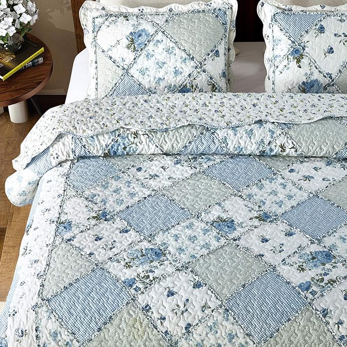 VIVILINEN Blue Floral Patchwork Quilt Set 132x120 Alaska King Size Bedding Set 3-Piece Extra Wide Super King Size Rversible Quilted Bedspread Coverlet Set Comforter Bed Cover with 2 Pillow Shams