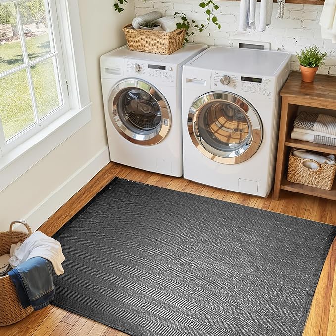 BESTSWEETIE 3x5 Washable Rug Hand-Woven Low Pile Soft Modern Farmhouse Bohemian Decor Reversible Braided Rugs with Tassels Throw Carpet for Living Room Bedroom Entryway Bathroom, Black White