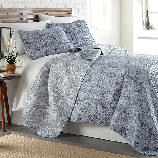 Southshore Fine Living, Inc. Extra Large King Size Quilts, Paisley Quilt, Blue and White Bedspread, 3-Piece Bohemian Bedding Set with Two Matching Shams, California/King, Reversible Blue