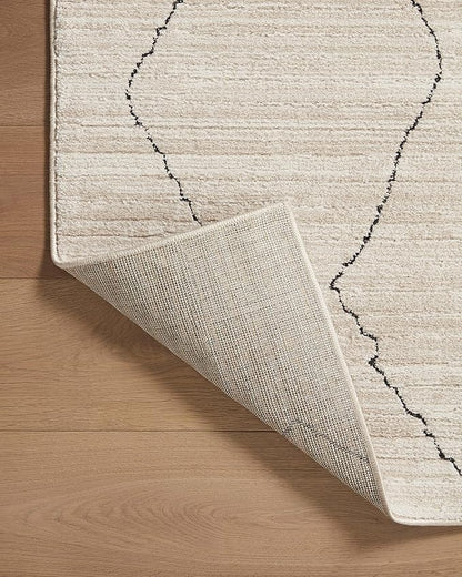 Loloi Darby Collection DAR-03 Sand/Charcoal 6'-7" x 9'-3" Area Rug