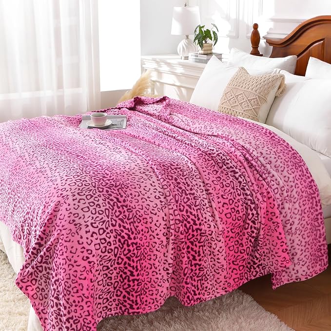 Viviland Flannel Fleece Blanket King Size 90x90 inches, Lightweight, Super Soft Cozy Warm Blanket, Cheetah Print Pink