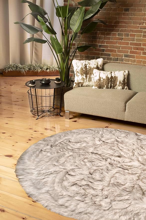 Luxe Gordon Faux Fur Rug with Soft and Fluffy Pile | Machine Washable Living Room Rug with Anti-Slip Backing | Cruelty-Free Area Rugs for Office or Bedroom, Gradient Chocolate, 6 ft Dia.