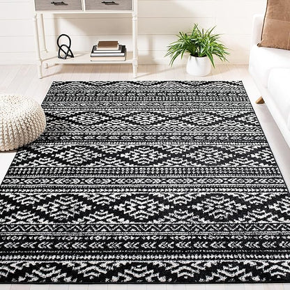 SAFAVIEH Tulum Collection Area Rug - 5'3" x 7'6", Black & Ivory, Moroccan Boho Tribal Design, Non-Shedding & Easy to Clean, Ideal for Living Room, Bedroom, Dining Space (TUL272Z)