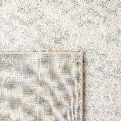 SAFAVIEH Tulum Collection Area Rug - 3' Square, Ivory & Light Grey, Moroccan Boho Tribal Design, Non-Shedding & Easy to Clean, Ideal for Entryway, Foyer, Accent Space, Bedroom (TUL272G)