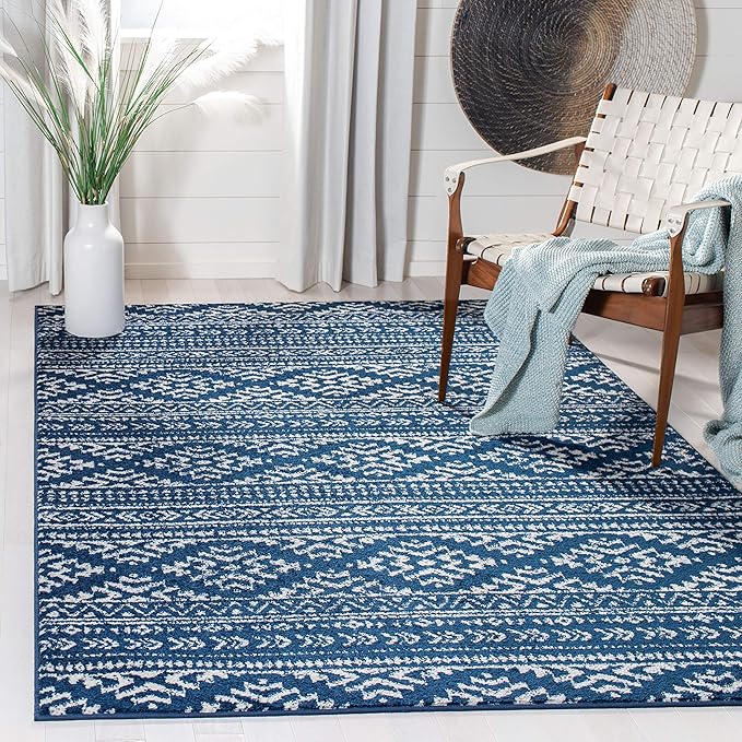 SAFAVIEH Area Rug 6x9 - Tulum Collection - Navy & Ivory, Moroccan Boho Tribal Design, Non-Shedding & Easy to Clean, Ideal for Living Room, Bedroom, Dining Space (TUL272N)