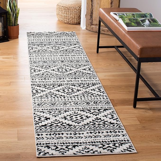 SAFAVIEH Tulum Collection Runner Rug - 2' x 21', Ivory & Black, Moroccan Boho Tribal Design, Non-Shedding & Easy to Clean, Ideal for Living Room, Hallway, Foyer, Bedroom (TUL272B)