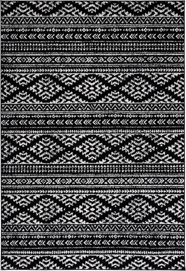 SAFAVIEH Tulum Collection Accent Rug - 2' x 4', Black & Ivory, Moroccan Boho Tribal Design, Non-Shedding & Easy to Clean, Ideal for Front Door, Kitchen, Entryway, Foyer (TUL272Z)