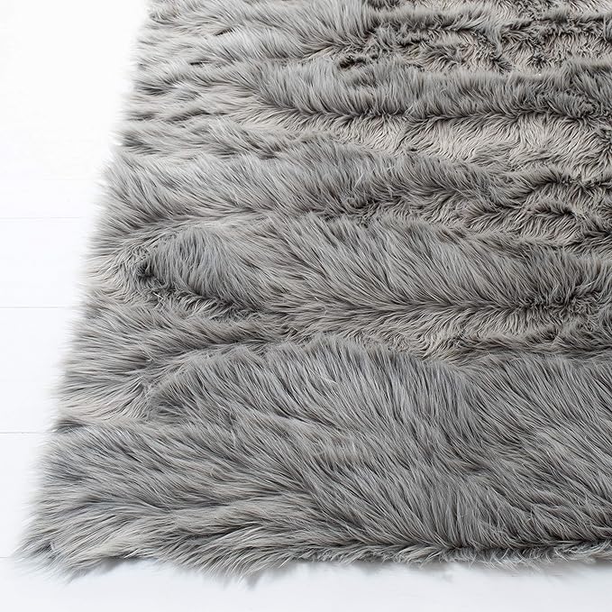 SAFAVIEH Faux Sheep Skin Collection 5' x 8' Grey FSS235D Silken Glam 2.35-inch Thick Area Rug