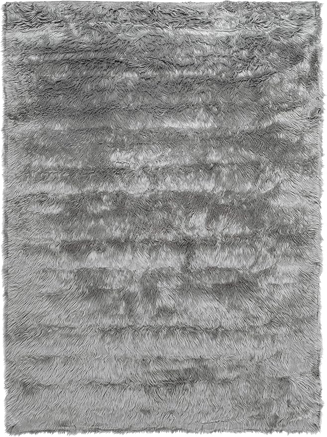 SAFAVIEH Faux Sheep Skin Collection 5' x 8' Grey FSS235D Silken Glam 2.35-inch Thick Area Rug