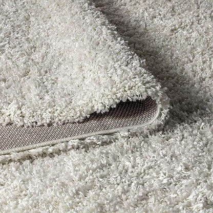 JONATHAN Y Mercer Shag Plush Tassel White Indoor Area Rug, 4x6, Contemporary, Modern, Easy-Cleaning for Living Room, Bedroom, Kitchen, Pet Friendly, Non-Shedding (MCR100A-4)