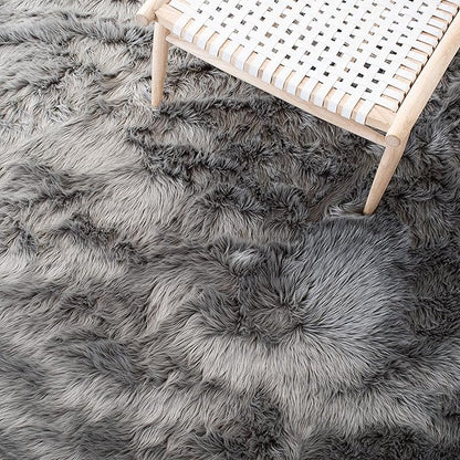 SAFAVIEH Faux Sheep Skin Collection 3' x 5' Grey FSS235D Silken Glam 2.35-inch Thick Area Rug