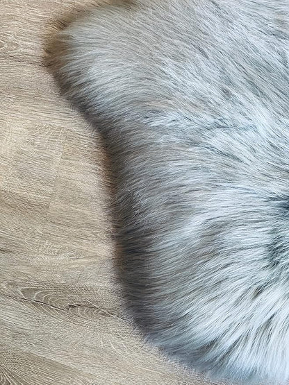 LAMBZY Faux Sheepskin Super Soft Hypoallergenic Silky Shag Rug for Living Room, Kids Room, Sofa (Decto 10 Pelts 6'x10', Grey)