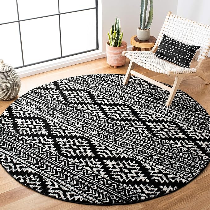 SAFAVIEH Tulum Collection Area Rug - 11' Round, Black & Ivory, Moroccan Boho Tribal Design, Non-Shedding & Easy to Clean, Ideal for Living Room, Bedroom, Dining Space (TUL272Z)