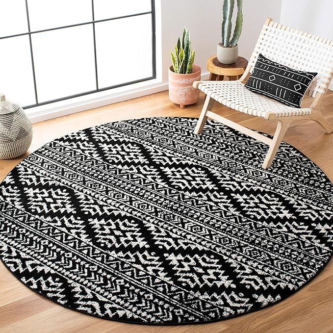 SAFAVIEH Tulum Collection Area Rug - 6'7" Round, Black & Ivory, Moroccan Boho Tribal Design, Non-Shedding & Easy to Clean, Ideal for Living Room, Bedroom, Dining Space (TUL272Z)
