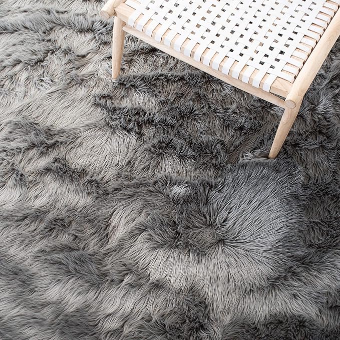 SAFAVIEH Faux Sheep Skin Collection Runner Rug - 2'6" x 6', Grey, Silken Glam Design, Non-Shedding & Easy Care, 2.35-inch Thick Ideal for High Traffic Areas in Living Room, Bedroom (FSS235D)