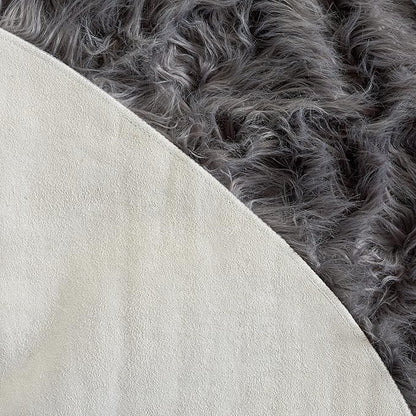SAFAVIEH Faux Sheep Skin Collection 5' x 7' Grey FSS115D Silken Glam 2.35-inch Thick Area Rug