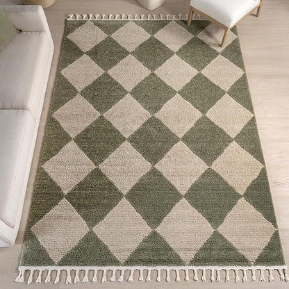 Nuloom Marissa Green/Ivory, 3' x 5', Diamond, Tassel, Soft and Cozy, High Traffic, Stain Resistant, Easy Clean, Durable Area Rug for Bedroom, Living Room, Dining Space, Den, Foyer, Entryway